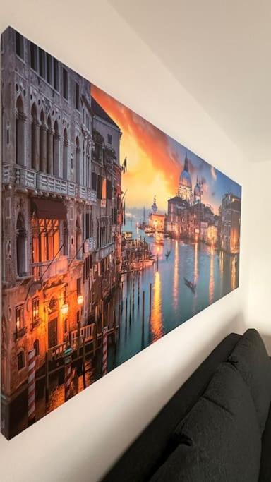 Amao-Pearl I Comfort Suite I 94Qm I Kingsize-Bett I Exklusiv Mit Balkon & Tiefgarage I Aufzug Offenburg Dış mekan fotoğraf